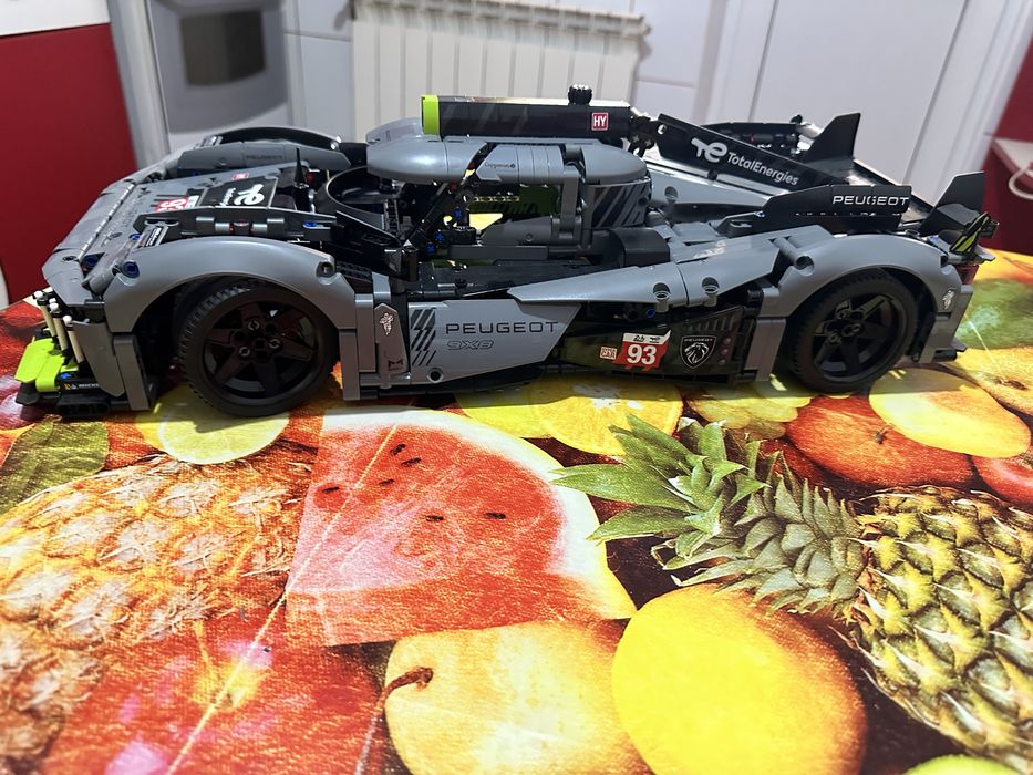 Masina din lego peugeot model 2022 (DE COLECTIE)