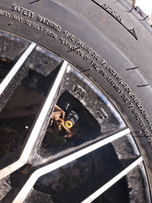 Продам резину с дисками R 15