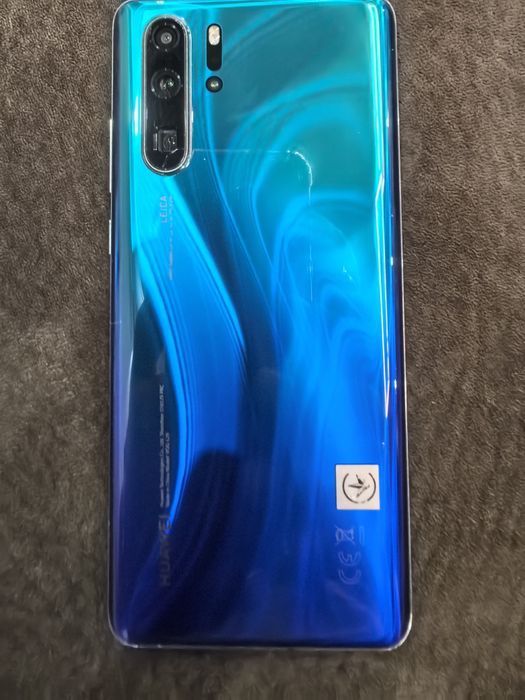 Продавам huawei p30 pro