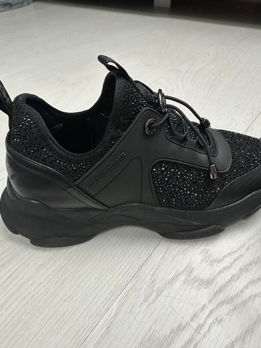 KURT GEIGER - кецове с камъни