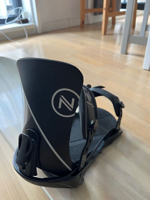 Legaturi snowboard bindings Nidecker Carbon L