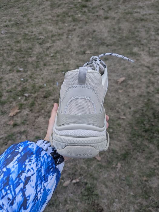 Balenciaga Triple S Gri (mărimi 43)