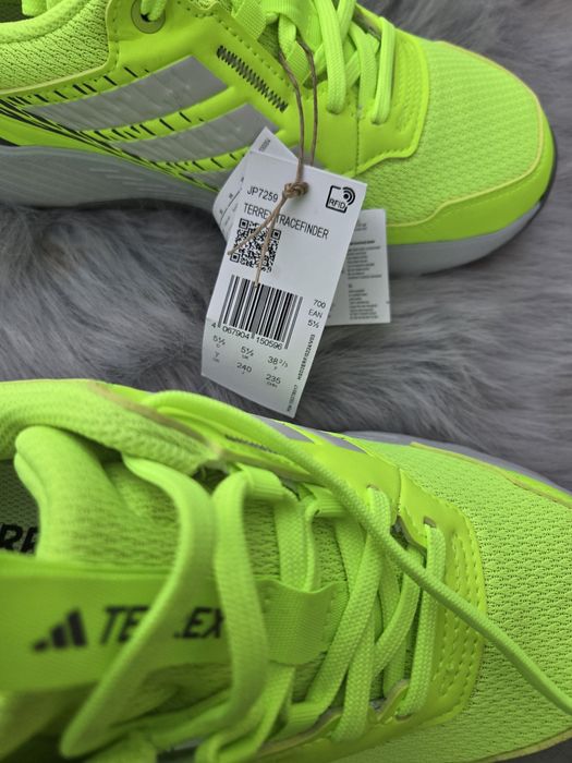 Adidas Terrex оригинални дамски сникърси нови 38 2/3