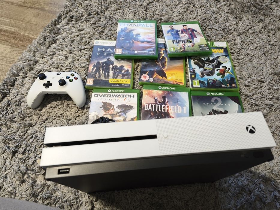 Consola Microsoft Xbox ONE S 1 Tb + Controlleri/cabluri/jocuri
