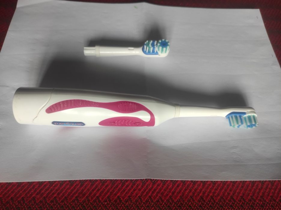 Periuta de dinti electrica, perfect functionala