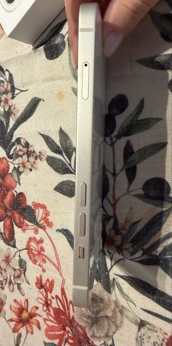 Vand Iphone 13 128Gb neverlocked