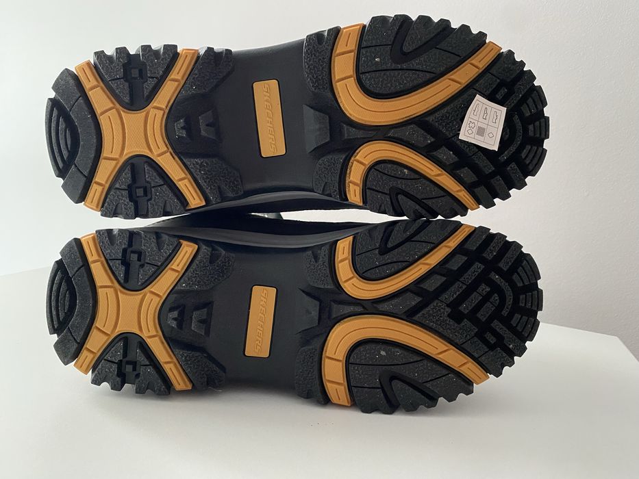 Ghete de iarna, Skechers, noi, 41,5, băieți