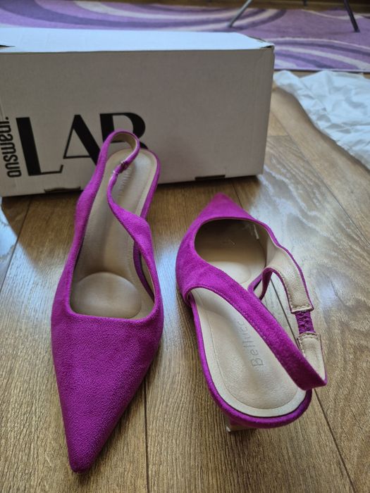 Дамски обувки без пета