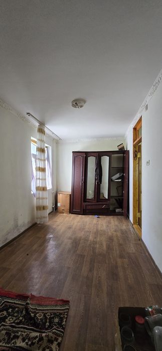 Продаётся 2 комнатная 1 этаж Рудаки