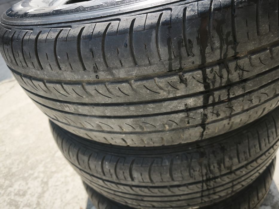 Шины  215/65 R16