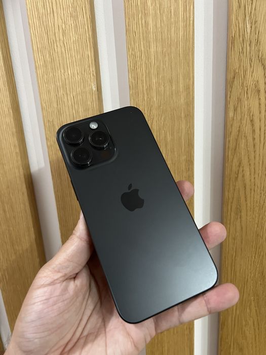 Iphone 15 pro max 256gb black titanium