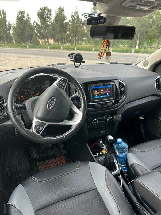 Продается Lada X-Ray Cross 2020 год выпуска в максималке ! Цвет супер.