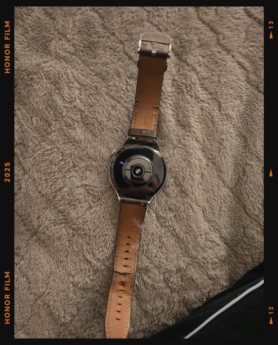 Huawei Watch 4 Pro Dark Brown
800 lei