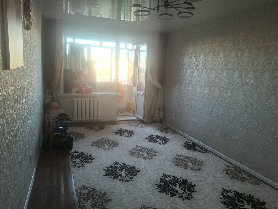 Продам 2 комнатную квартиру срочно