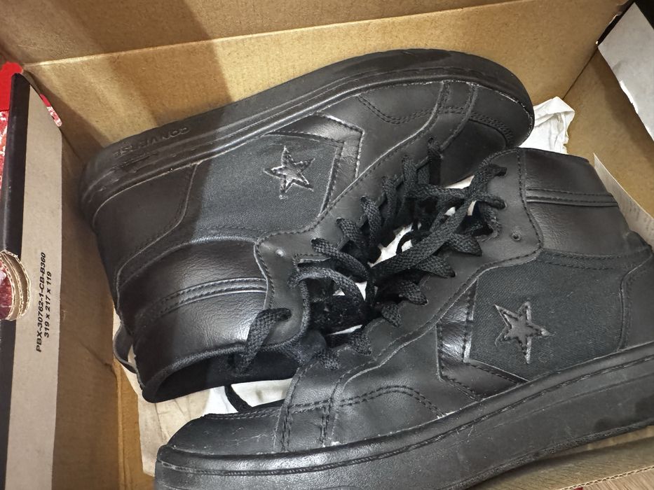 Продам оригинал кеды converse