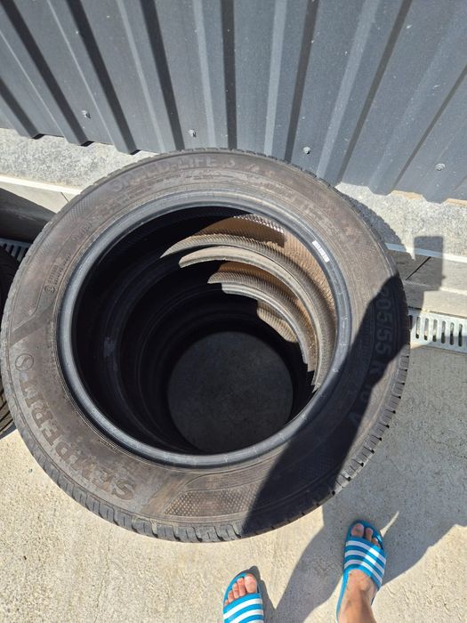 Vand 4 Anvelope Cauciucuri de Vara 205/55/16 Continental și Semperit profil 8 mm