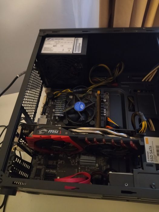 Pc gaming Intel i5 4590s, 12 GB, RX 470 4 gb, ssd 250+ 320 gb, 500W