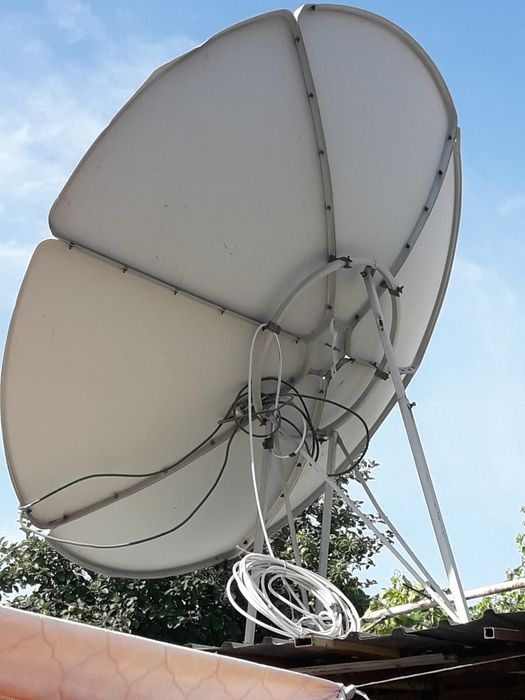Продам спутниковую антенну