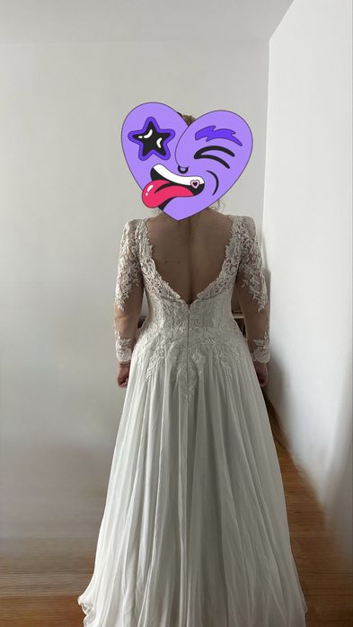 Rochie mireasa cu crinolina