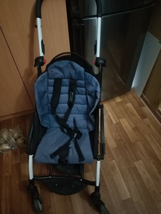 Коляска складная Baby Thron
