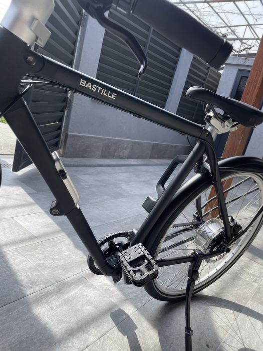 Vând bicicletă electrică hardtail BASTILLE2025