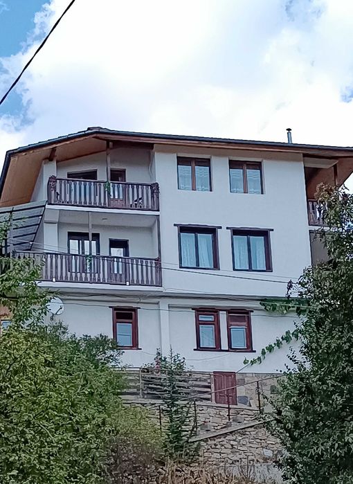 Чепеларе, апартамент, 1 стая тип студио в къща, две други спални.