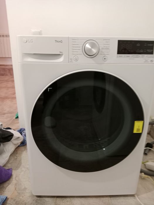 Продам сушильную машину Lg