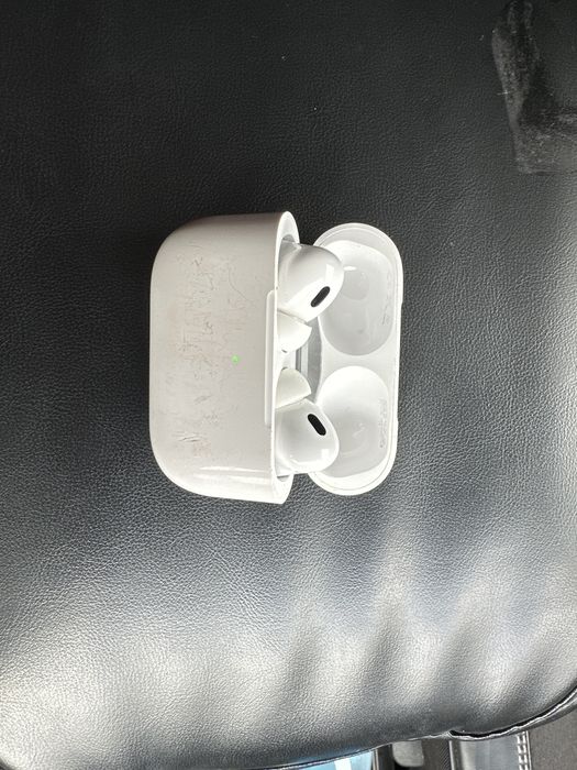 Airpods pro.