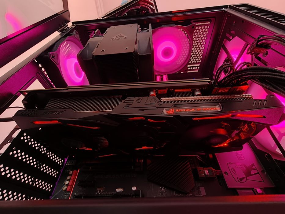 Видеокарта ASUS ROG Strix Radeon RX Vega 56 8GB OC