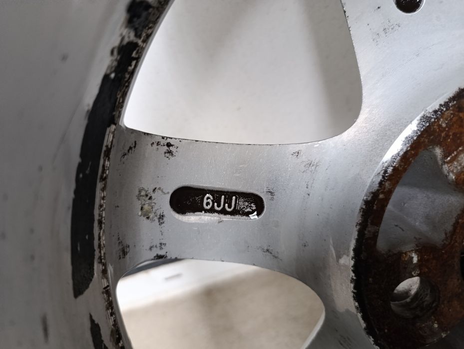 Алуминиеви джантиI за Toyota 6JJ 15цола 4х100 ET45 MADE IN JAPAN