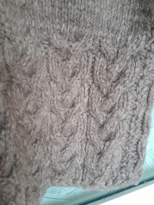 Вълнен ръчно плетен блузон