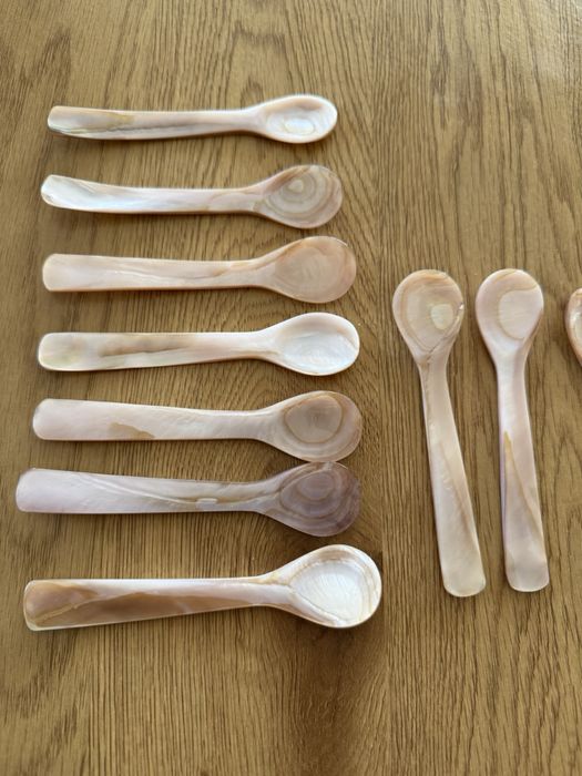 Седефени лъжици за хайвер