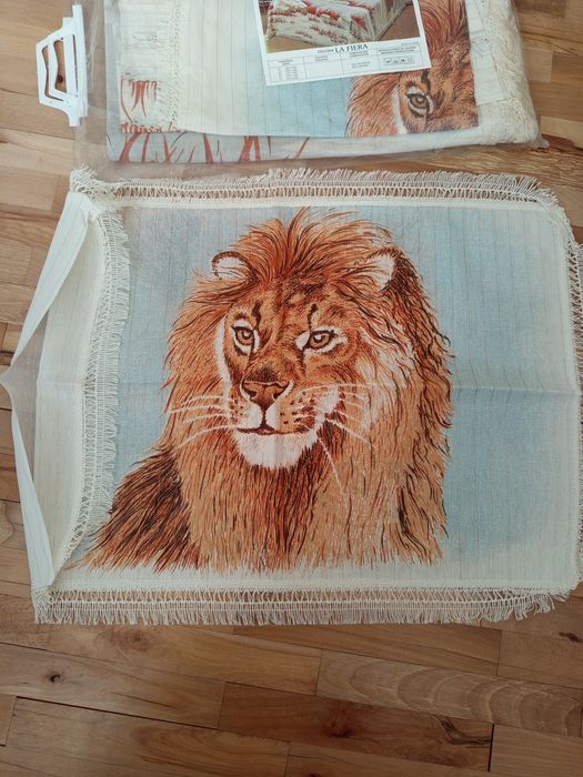 Шалте/покривало за легло+ 2  калъфки за възглавници