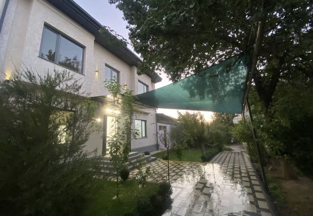 Мирзо Улугбек туман IT PARK атрофида 2 Каватли  6 Хонали ХОВЛИ сотилво