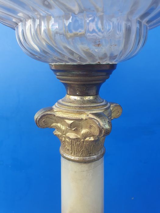 Lampă pe petrol sau gaz