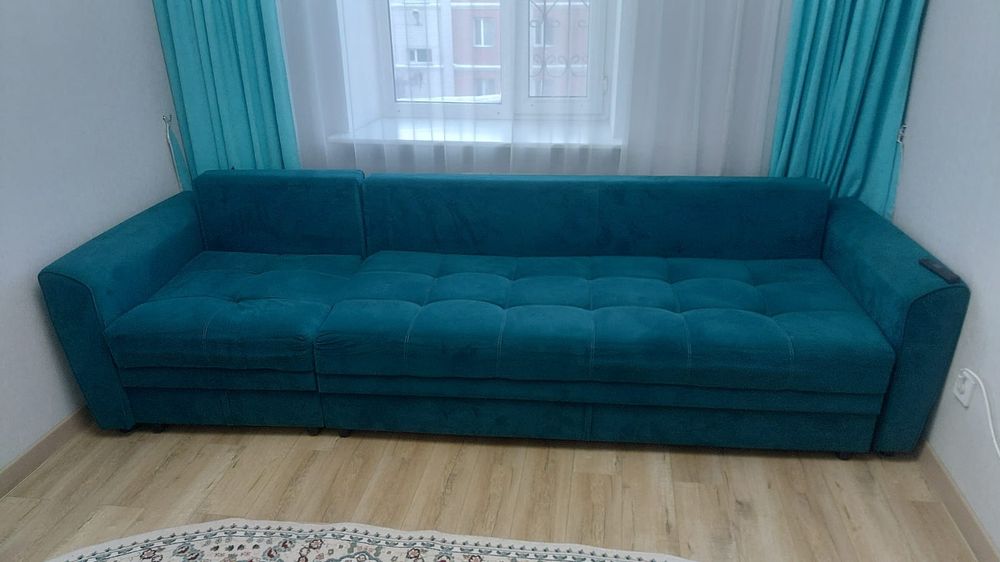 Продам диван раскладной в отличном состояний