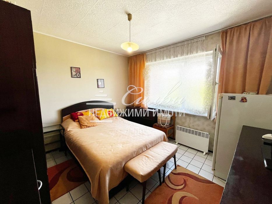 Тристаен апартамент - кв. Тракия!