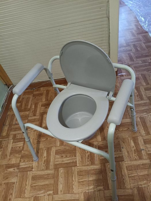 Складной стул - туалет.