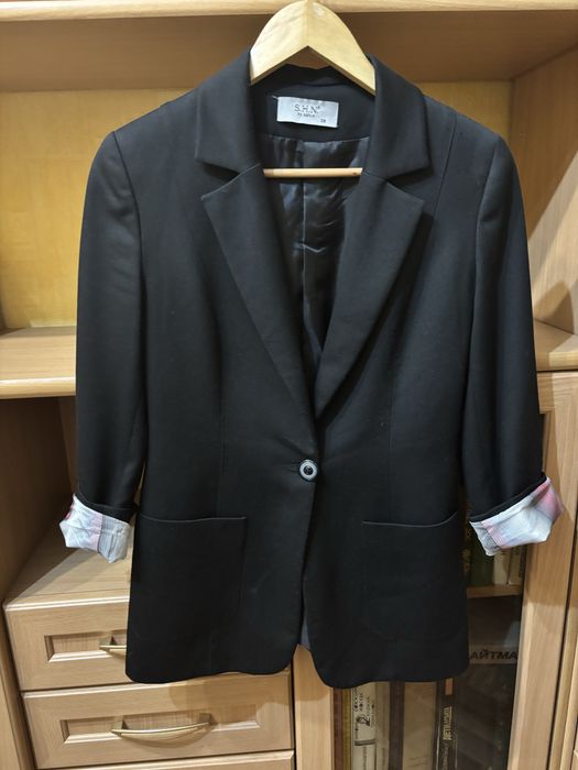 Продам брючный костюм