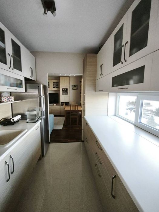 Тристаен апартамент в ж.к. Младост 2! До метростанция!