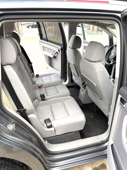 Volkswagen Touran 2.0 TDI
