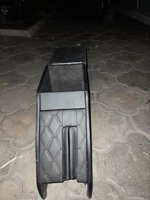 Полочка для атомобиля