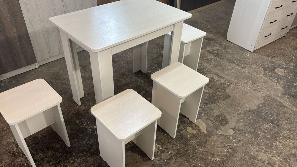 стол кухонный по низкой цене