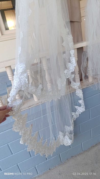 Келин куйлаклар сотилади