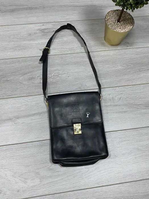 Givenchy gentleman leather bag