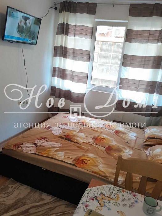 Дава се под наем Двустаен апартамент в Варна, Център - 38 кв.м за 378.93 € - Снимка #2