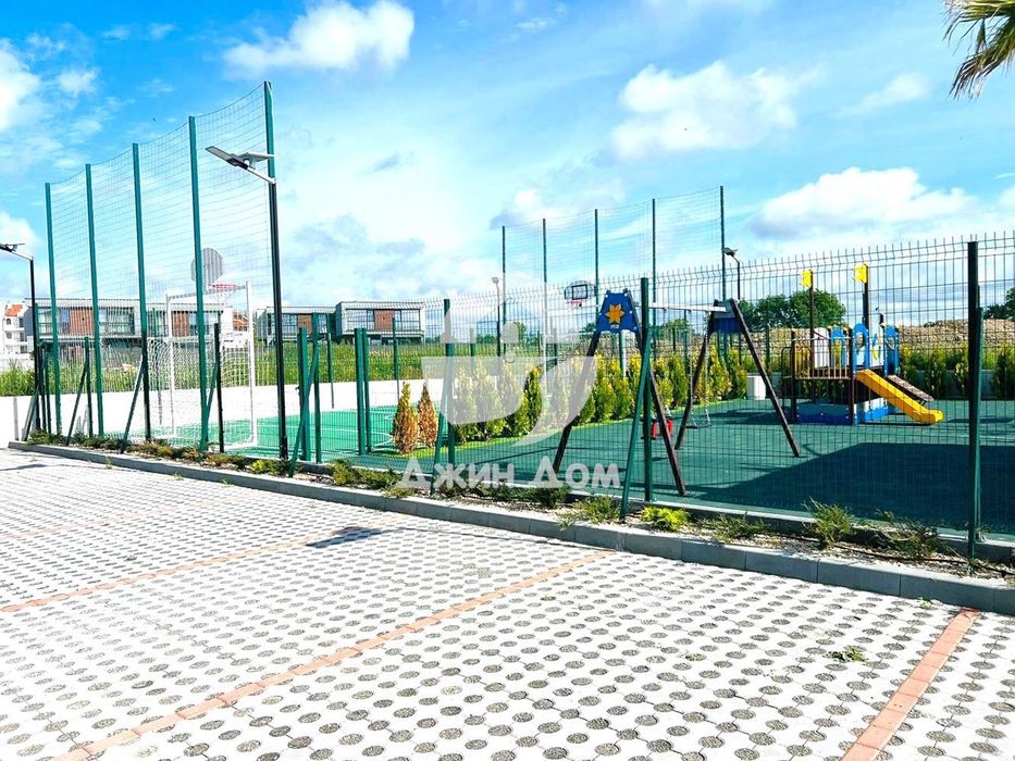 Продава се Тристаен апартамент в Бургас, Сарафово - 120 кв.м за 2059 €/кв.м - Снимка #11