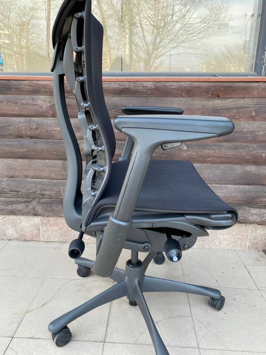 Herman Miller Embody chair - (Геймърски ергономичен офис стол)
