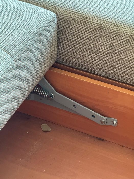 Продам диван в гостиную