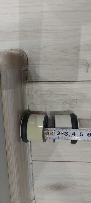 Дръжки за душ кабини , стъклени витрини и прегради ,стъклени врати